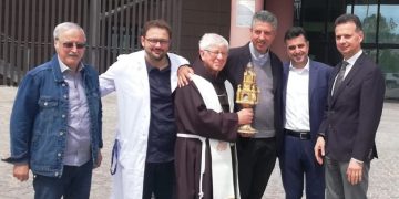 Il reliquiario della Madonna delle lacrime di Siracusa fa tappa alla Fondazione “Giovanni Paolo II”