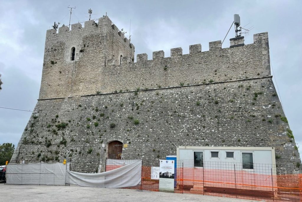 Dopo quasi 4 anni riapre al pubblico il Castello Monforte