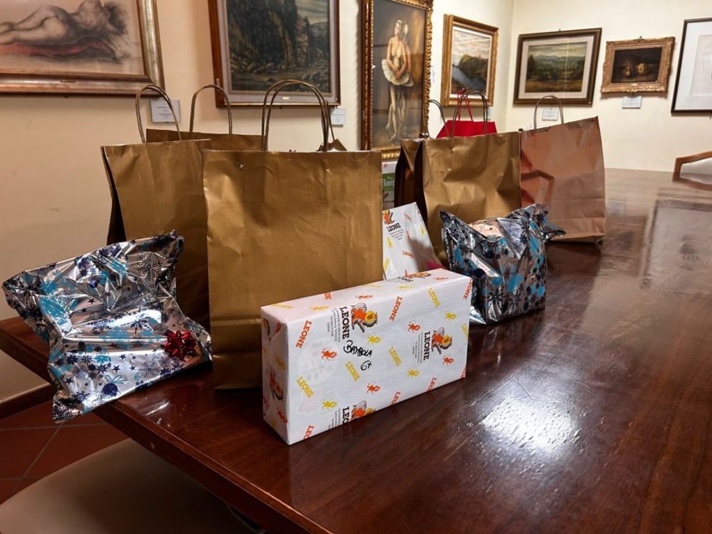 Un regalo per le famiglie in difficoltà lasciato in negozio, a Isernia torna l’iniziativa “Dono Sospeso”