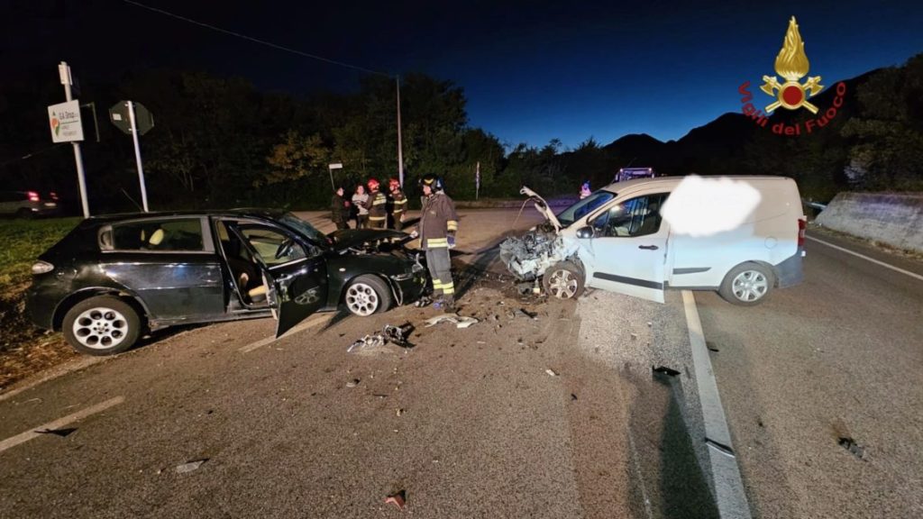 Violento scontro sulla Venafrana: 4 auto coinvolte, 3 feriti