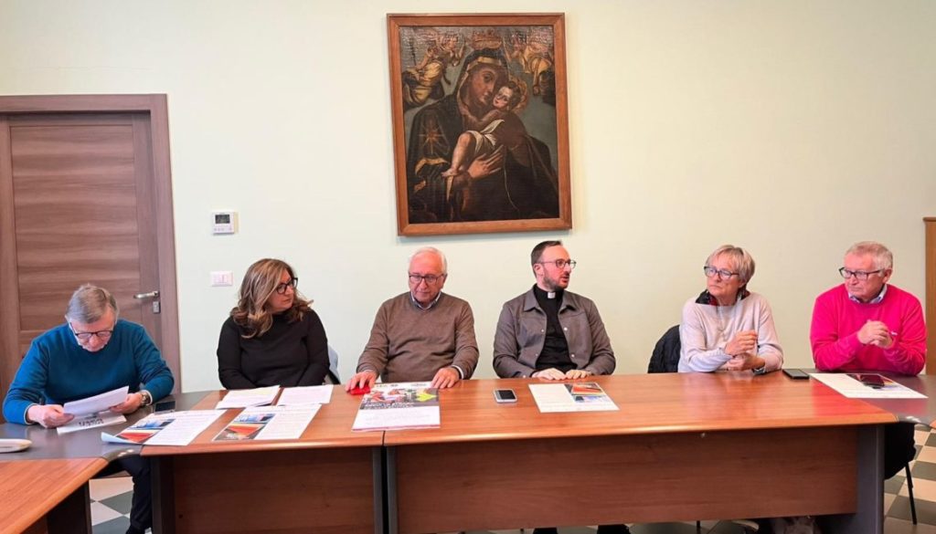 Dall’incontro con gli studenti all’inaugurazione dell’ambulatorio solidale, presentata la Settimana del Povero