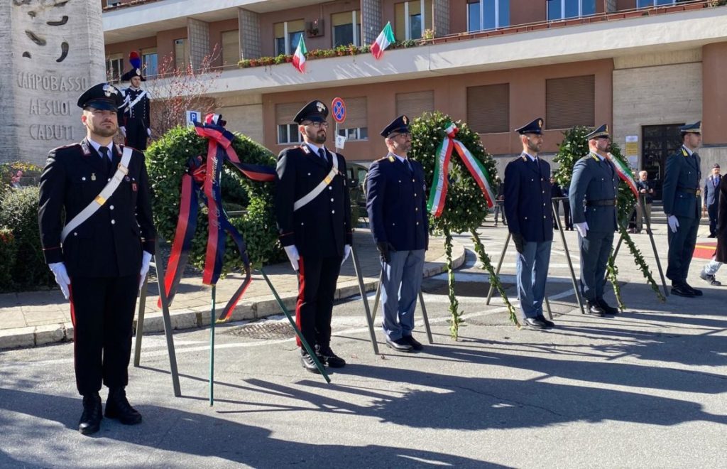 Celebrate le Forze Armate, “presidio di libertà e sicurezza”. Cerimonia e omaggio ai Caduti. FOTO