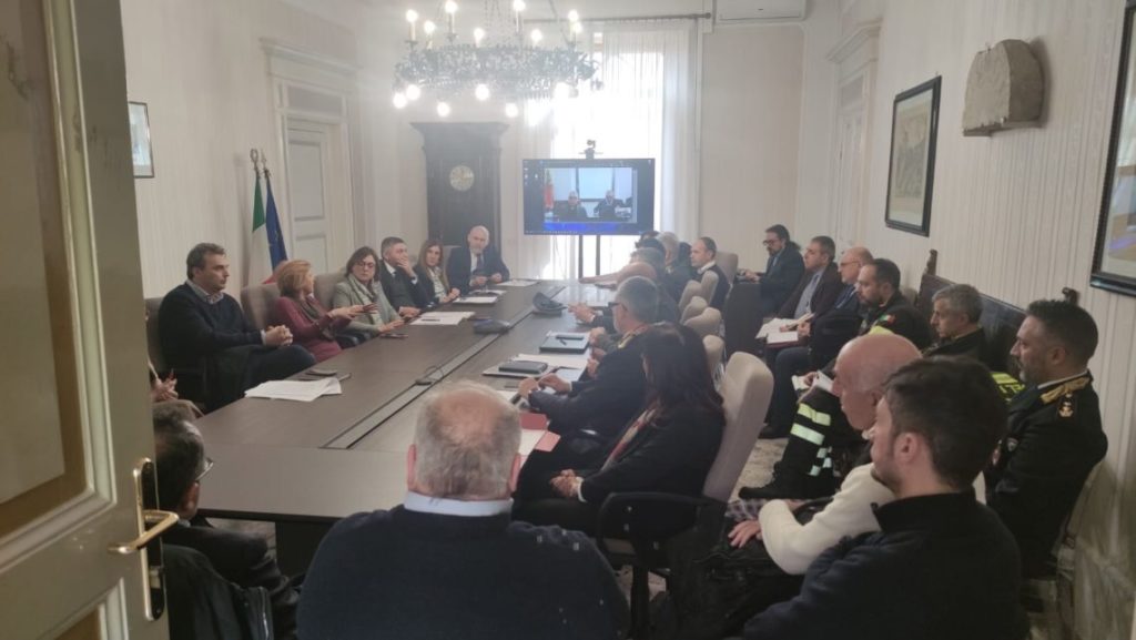 Intrattenimento in bar e ristoranti, stretta contro l’abusivismo dopo la tragedia di Crans-Montana