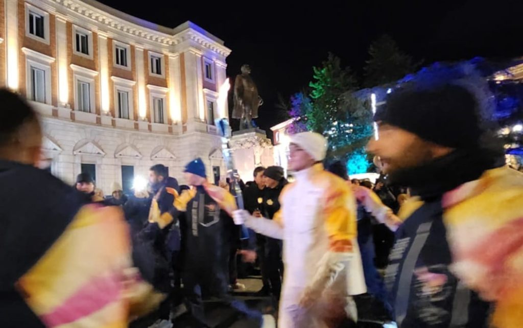 La fiamma olimpica fa tappa a Campobasso, migliaia di presenze in centro. VIDEO
