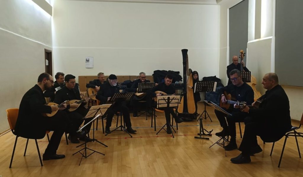 Il concerto del circolo “Mascagni” con le voci di Martino e Minchillo dedicato ai molisani emigrati all’estero