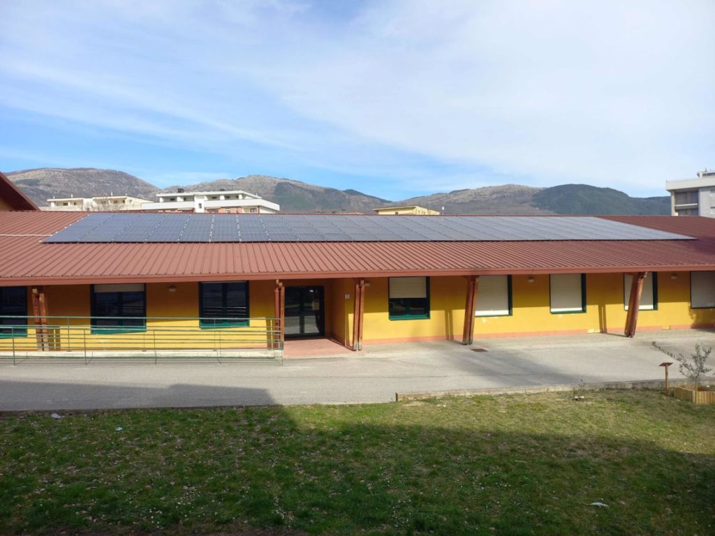 Scuola “Vittorio Tagliente”, attivato impianto fotovoltaico da 100 kw