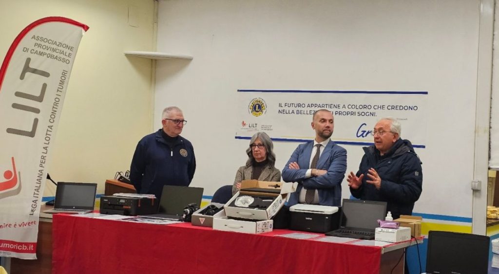 Camper della Salute: Lions e Lilt consegnano le apparecchiature diagnostiche acquistate grazie a cena della solidarietà