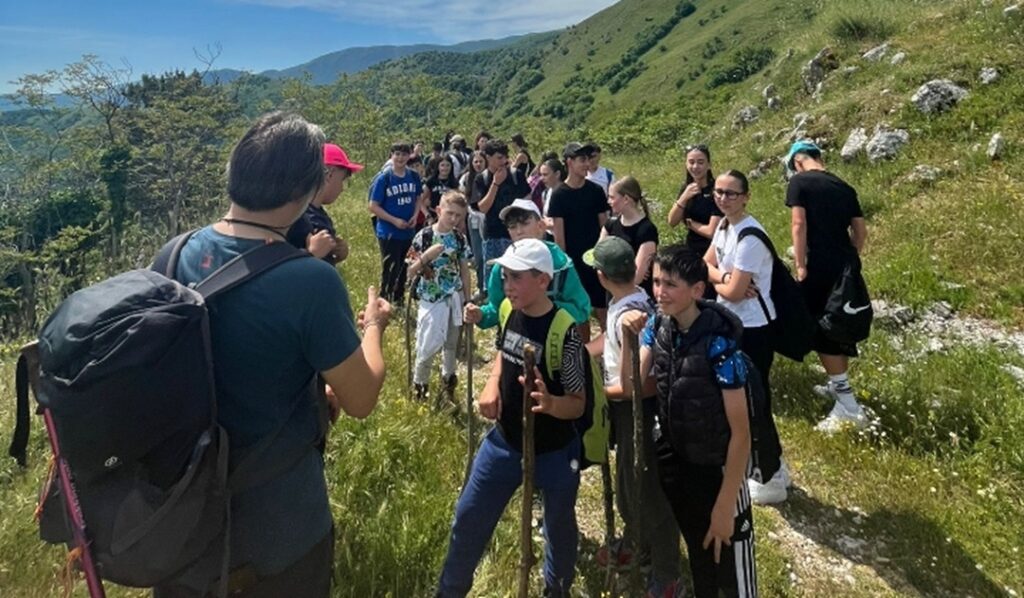 “Ripartiamo dai giovani peer”, una giornata di sport e benessere nella natura per gli studenti