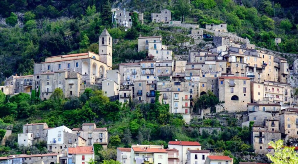 “Destinazione Molise”: dopo Campobasso il corso formativo passa a Pesche, 225 gli operatori turistici coinvolti