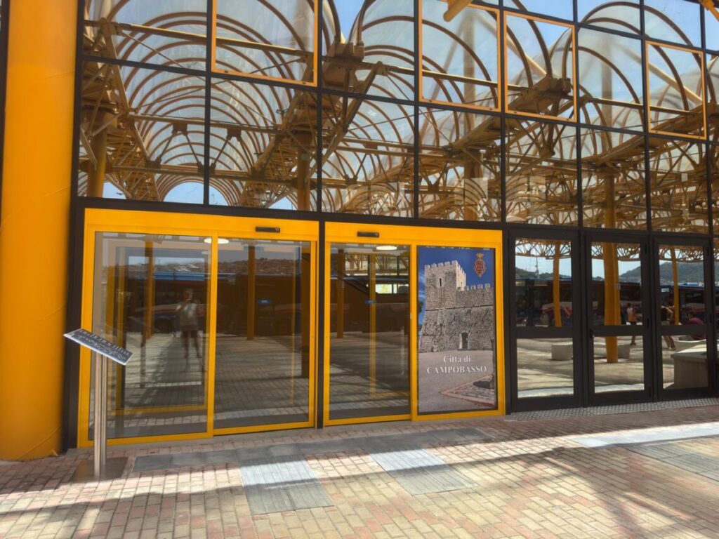 Il terminal bus di Campobasso apre all’utenza: riqualificati gli interni, lunedì l’inaugurazione
