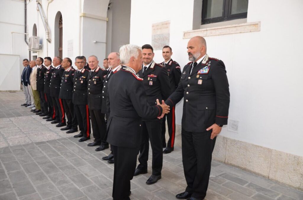 Carabinieri, inaugurata mostra di pittura | Visita del Comandante interregionale a Campobasso e Termoli