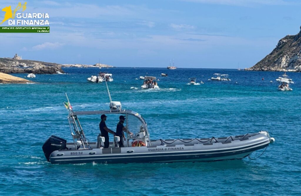 Guardia di Finanza, arrivano sei neo finanzieri al Reparto Aeronavale di Termoli