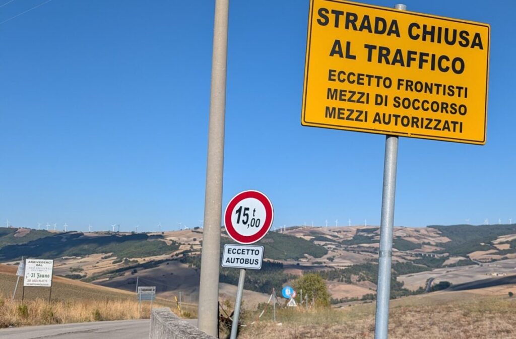San Bartolomeo in Galdo-Campobasso: il pullman di linea ci mette troppo, famiglie studenti ne noleggiano uno privato