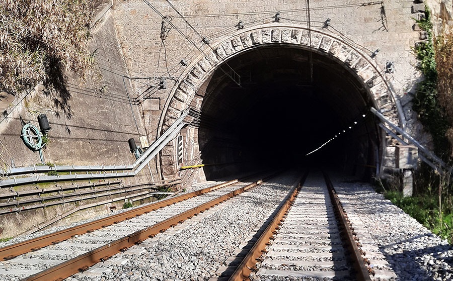Elettrificazione ferroviaria, ancora nessuna traccia della gara prevista a inizio settembre