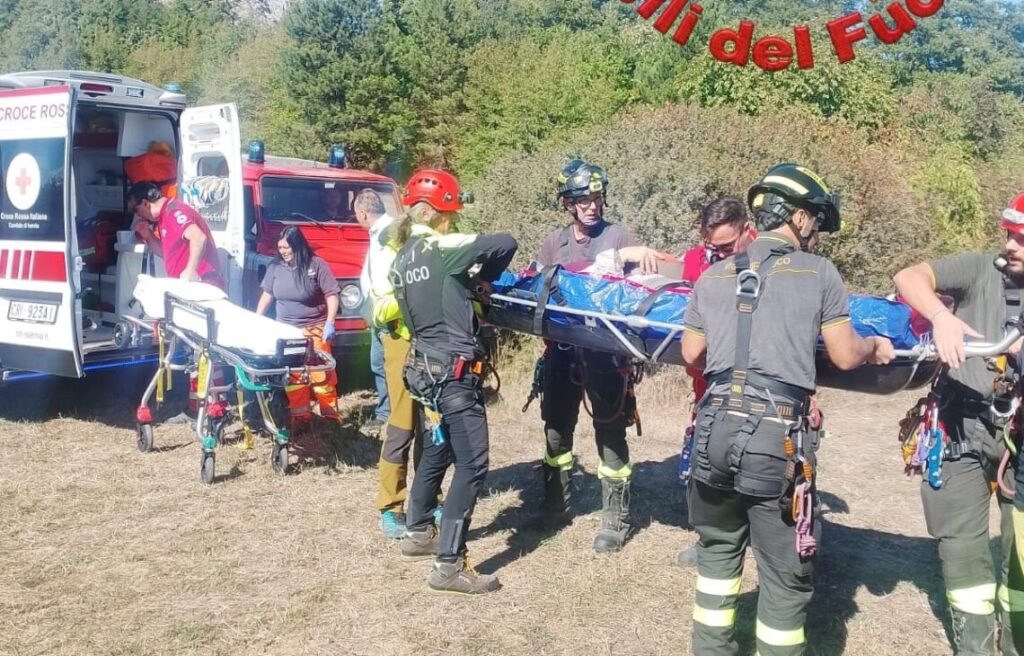 Incidente in una zona impervia, ferito recuperato da Vigili del Fuoco e Soccorso Alpino