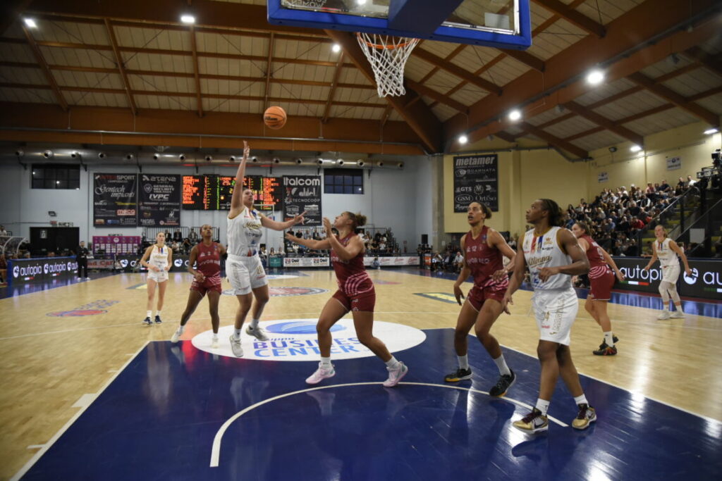La Magnolia vince con resilienza, successo di 2 punti contro il Livorno nell’Opening Day