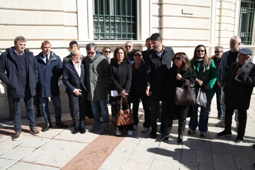 Autonomia differenziata, lo Stato taglia 6 mld alle Regioni. Campo progressista presenta mozione