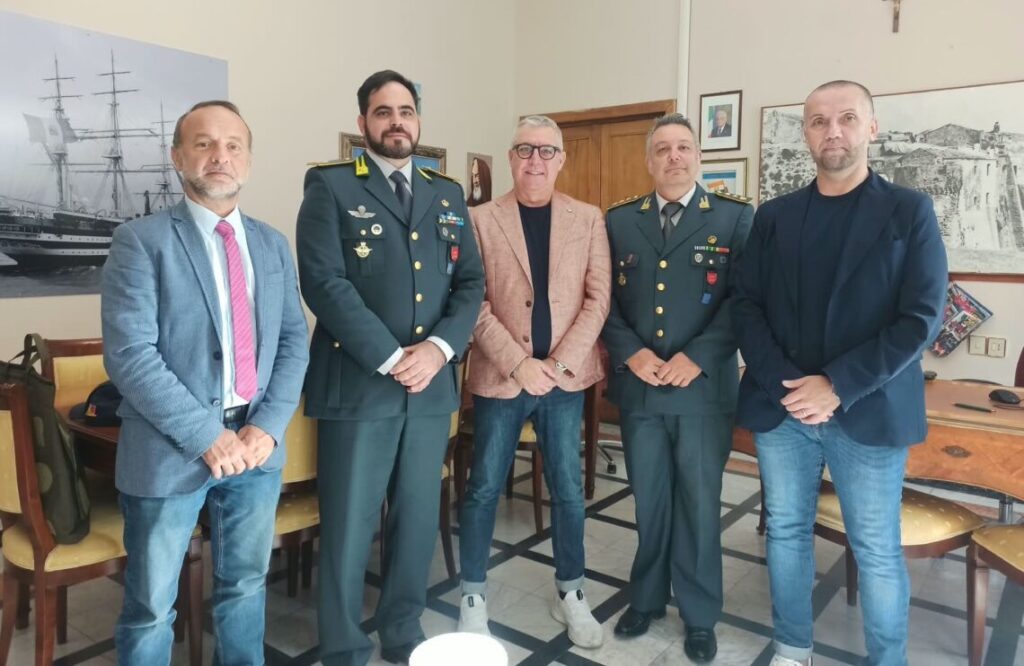 Termoli, visita in Comune del nuovo comandante del Roan Giuseppe Angelino